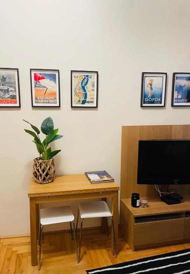 Studio B — Photos 3
